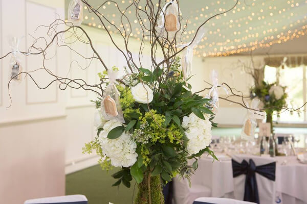 wedding table flowers